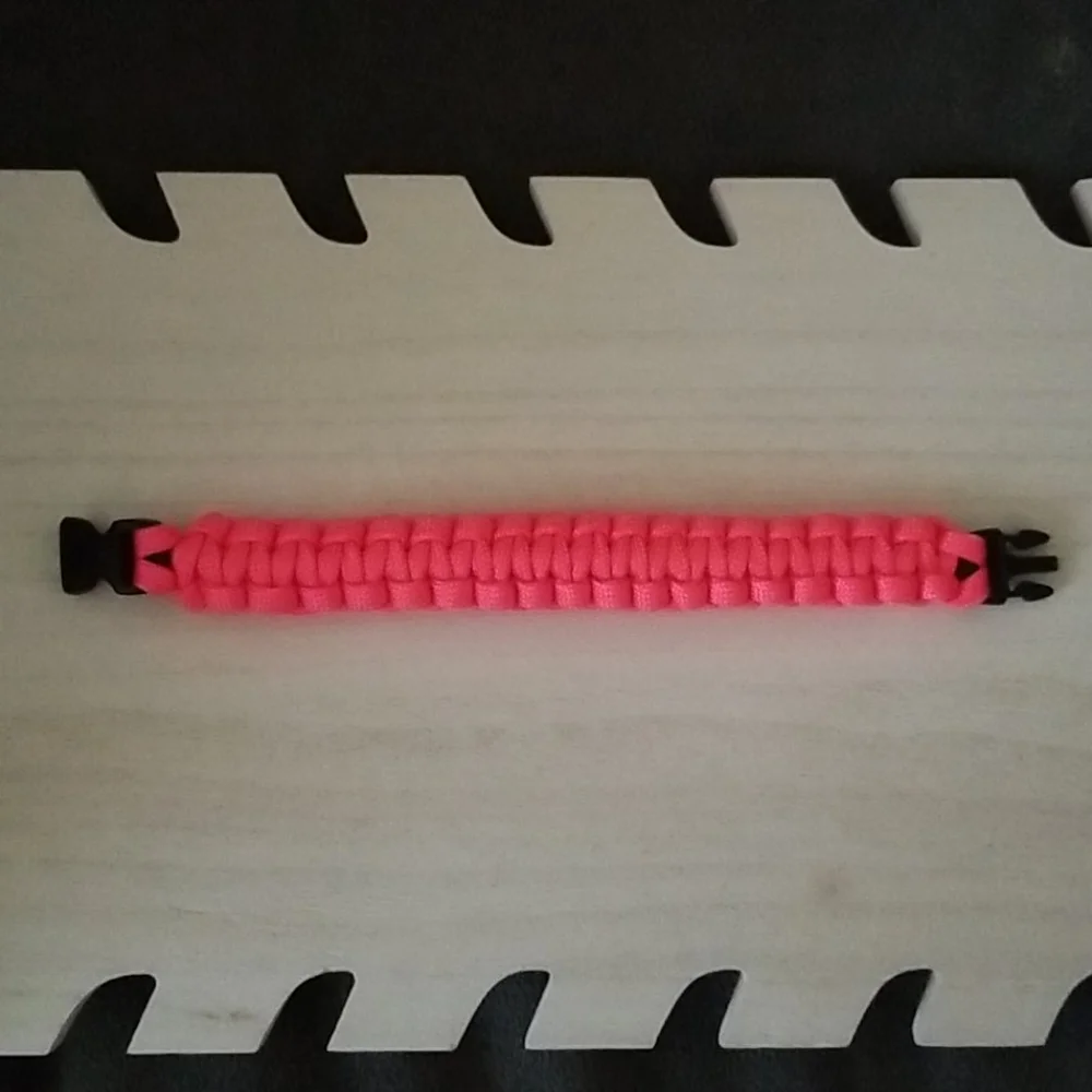 Neon Pink Paracord Bracelet - Picture 2 of 6